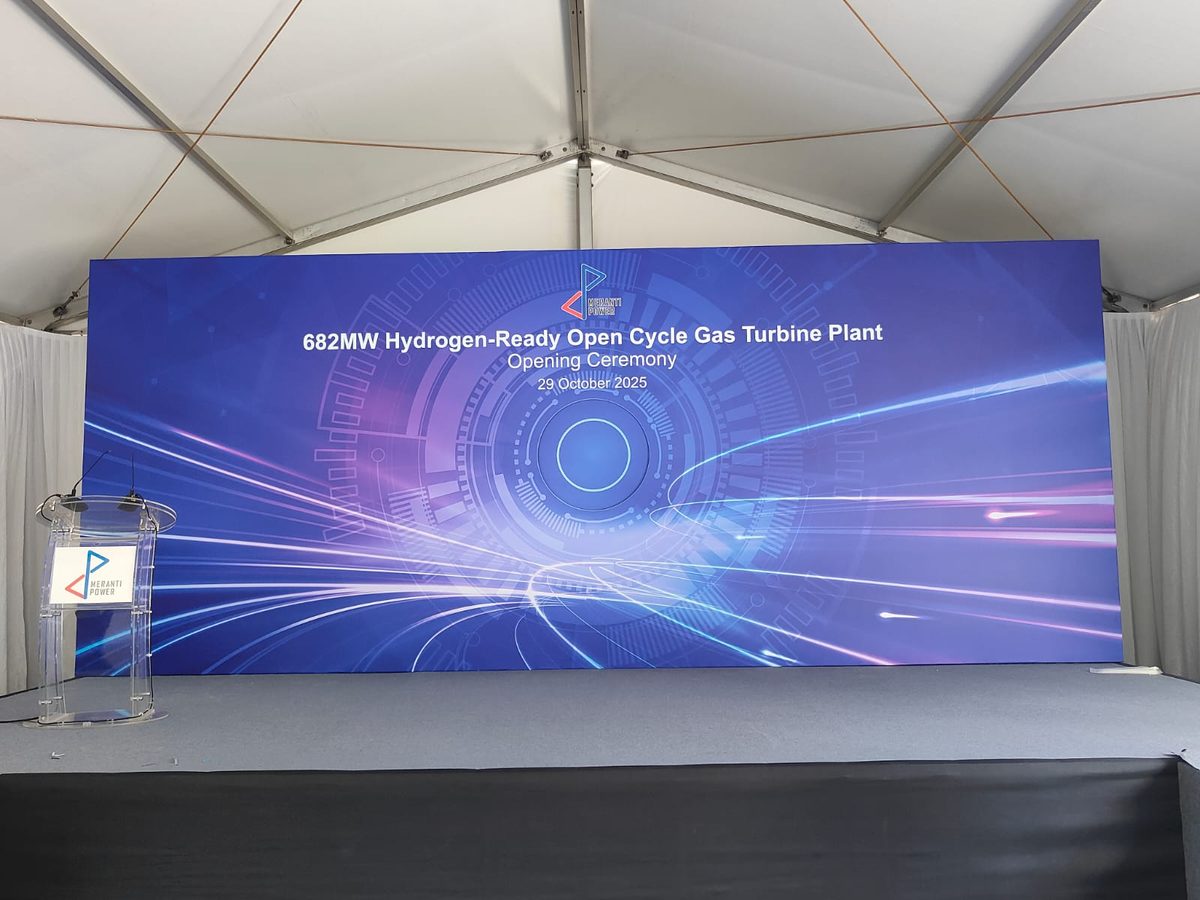 Meranti Power opening ceremony illuminated signage on Jurong Island